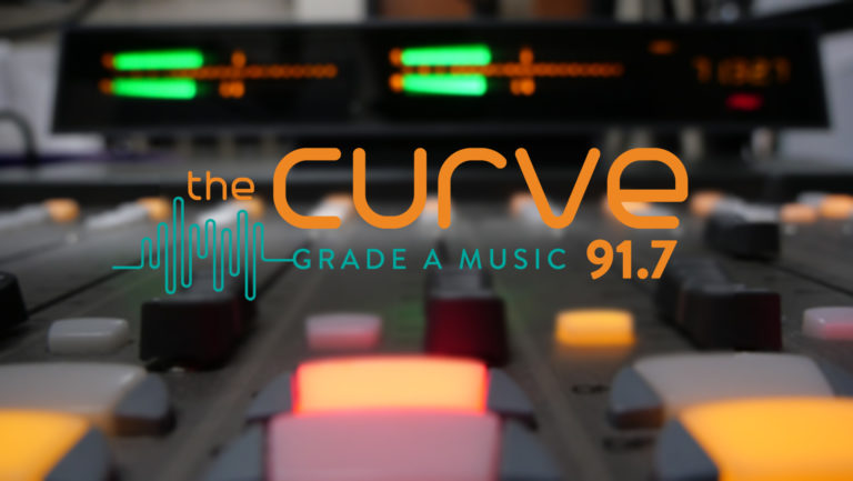 Ouvir rádio - Curve Radio